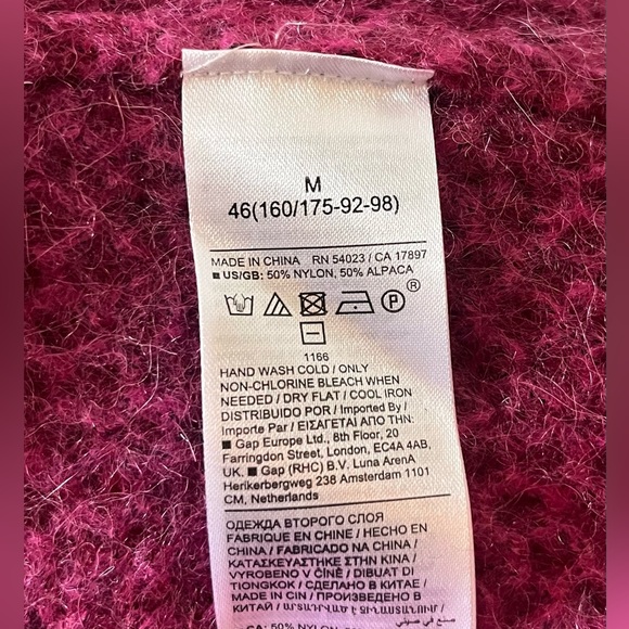 Banana Republic Oversized Fuzzy Sweater - Picture 6 of 7